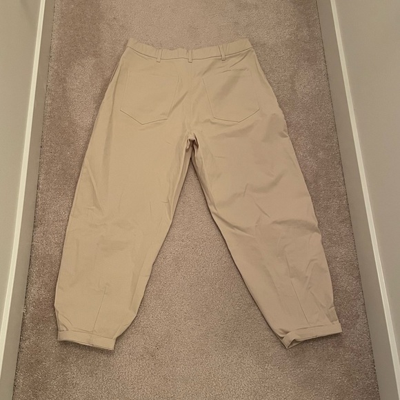 Size Large Zara Baggy Khakis - Picture 3 of 5